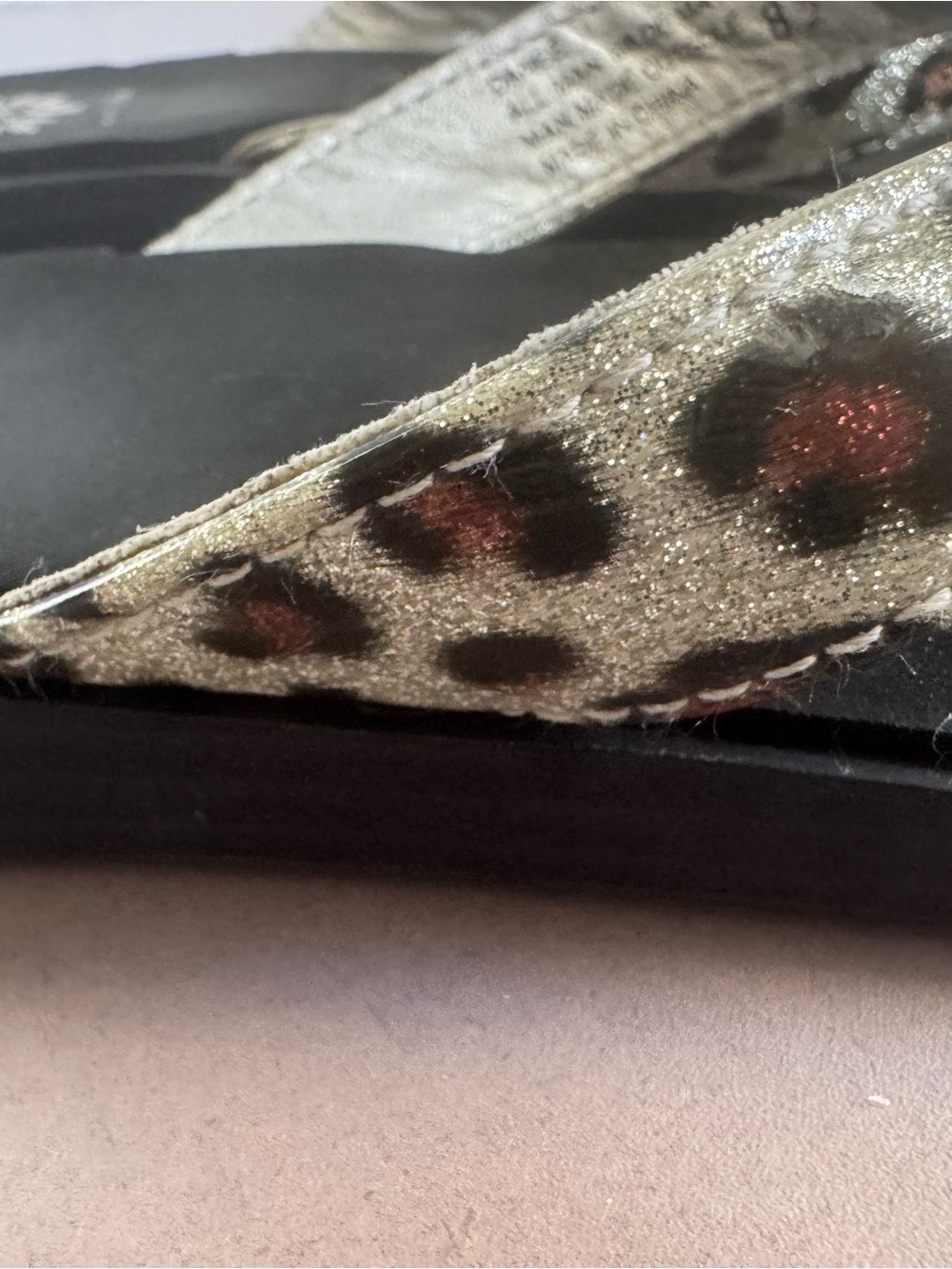 Women's Leopard Print Metallic Thong Sandals - Black - Picture 6 of 8